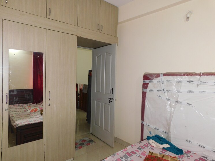 Room, nayandahalli 3 Bedroom 1200 Sq.Ft. Apartment In Nayandahalli Bangalore 9800610