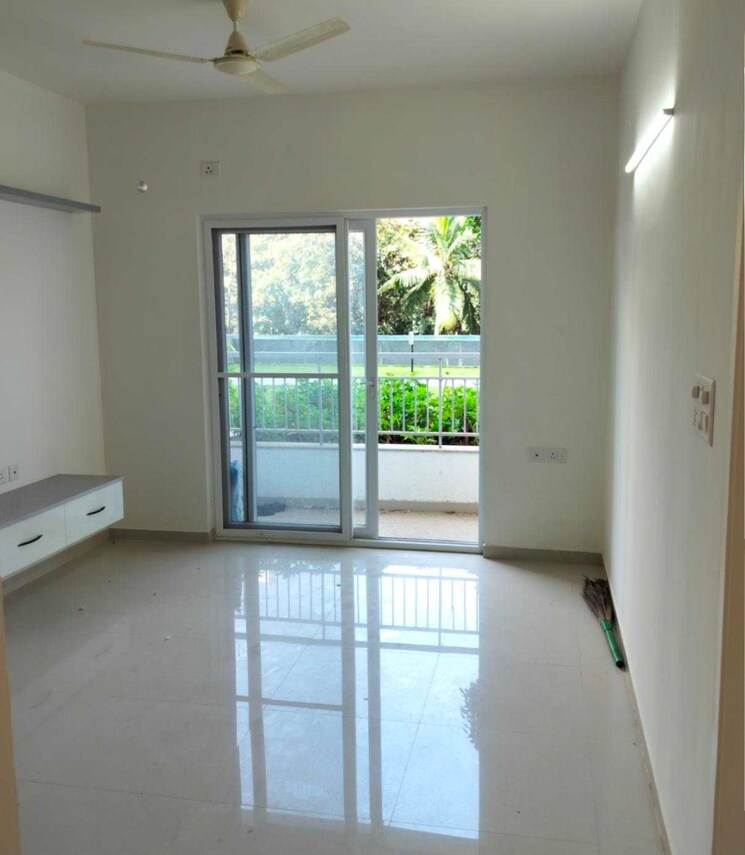 Room, rohan-upavan 2 Bedroom 970 Sq.Ft. Apartment In Hennur Bangalore 9805744