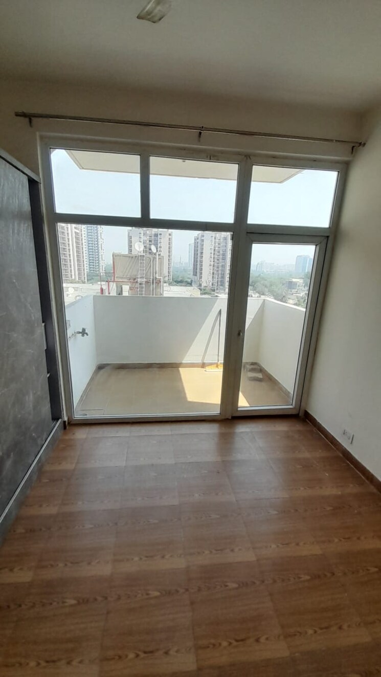 Room, tulip-lemon 2 Bedroom 526 Sq.Ft. Apartment In Sector 69 Gurgaon 9805747