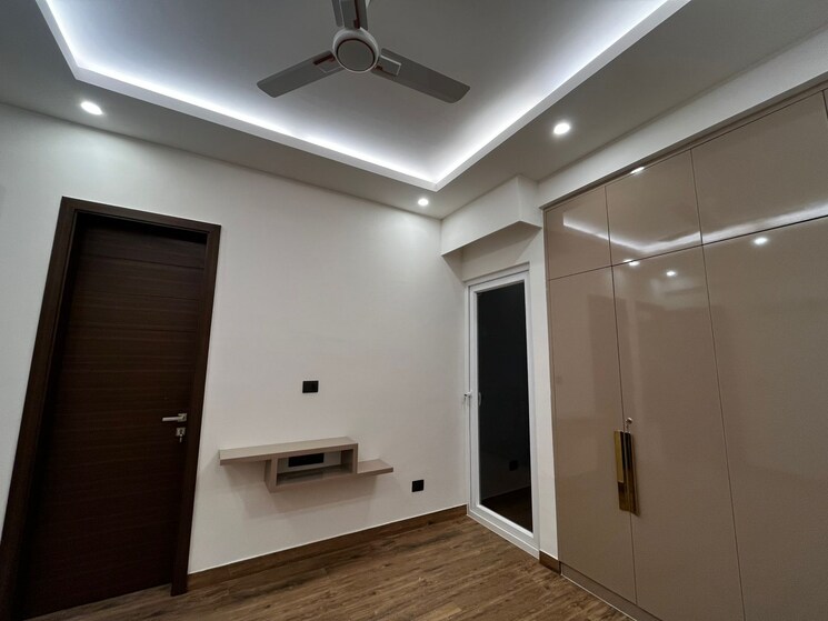 Kitchen, raj-one-good-earth 3 Bedroom 1600 Sq.Ft. Apartment In Sector 71 Gurgaon 9806839