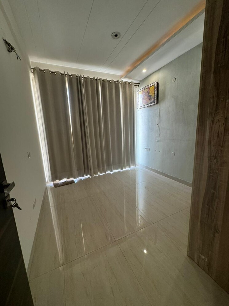 Bathroom, prem-bansal-sapphire-court 3 Bedroom 1350 Sq.Ft. Builder Floor In Patiala Road Zirakpur 9806881