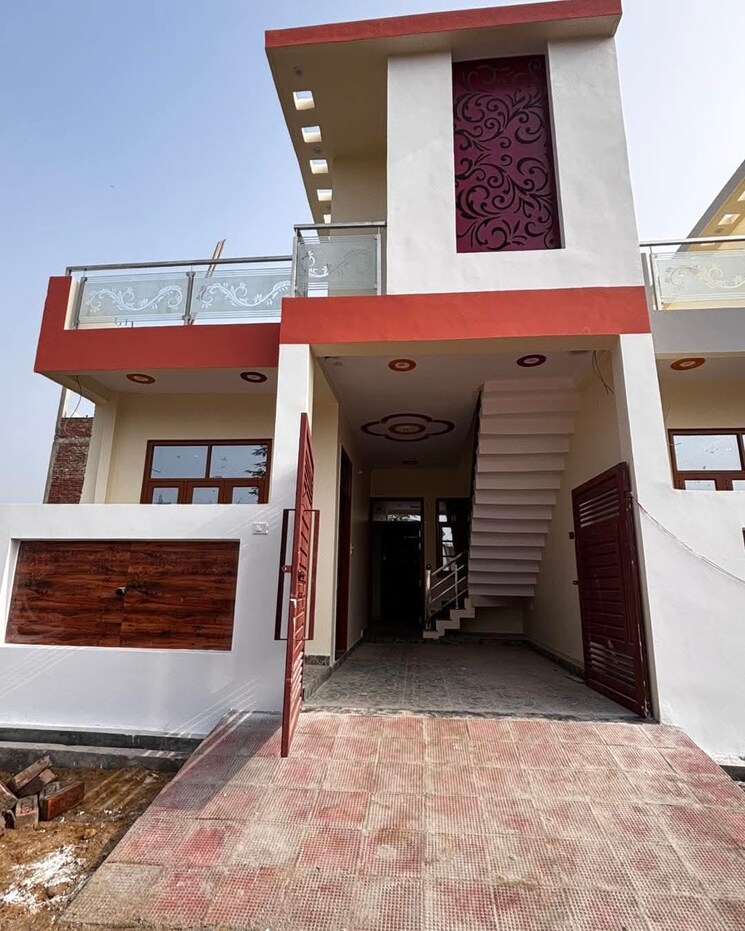 Cover Image, gomti nagar 2 Bedroom 1350 Sq.Ft. Independent House In Gomti Nagar Lucknow 9806953