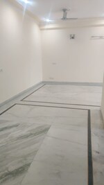 2.5 BHK + Servant Room 192 Sq.Yd. Builder Floor in Sushant Lok III