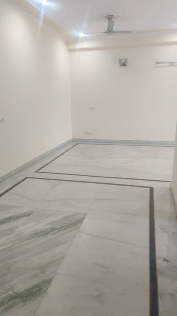 2.5 BHK Builder Floor For Rent in Sushant Lok Iii