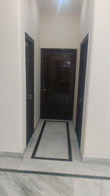 Building Lobby in 2.5 BHK Builder Floor at Sushant Lok Iii – for Rent