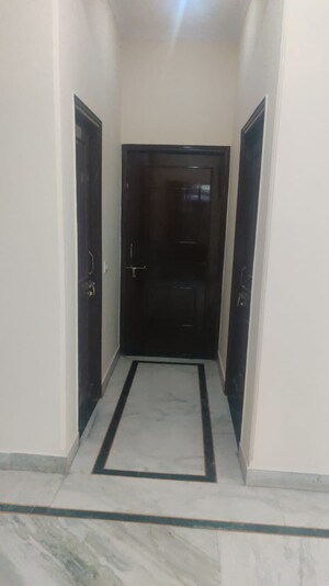 Building Lobby in 2.5 BHK Builder Floor at Sushant Lok Iii – for Rent