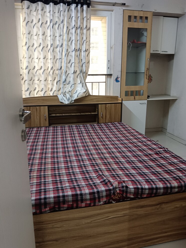 Bedroom, rustomjee-urbania-azziano 2 Bedroom 698 Sq.Ft. Apartment In Thane West Thane 9807425