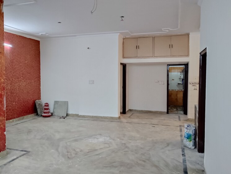 Living Room, sector 16 3 Bedroom 2250 Sq.Ft. Builder Floor In Sector 16 Faridabad 9807459