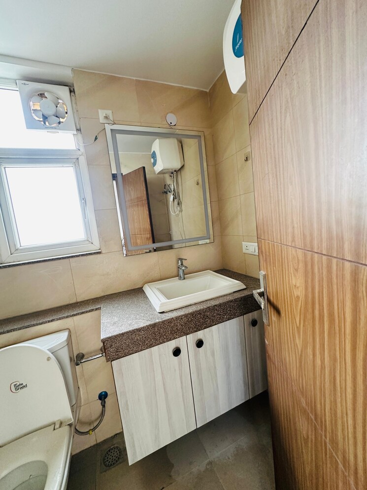 Master Bedroom, puri-anand-villas-phase-ii 3 Bedroom 1940 Sq.Ft. Apartment In Sector 81 Faridabad 9807475