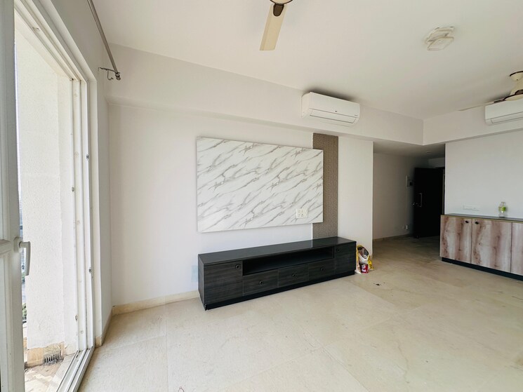 Room, puri-anand-villas-phase-ii 3 Bedroom 1940 Sq.Ft. Apartment In Sector 81 Faridabad 9807475