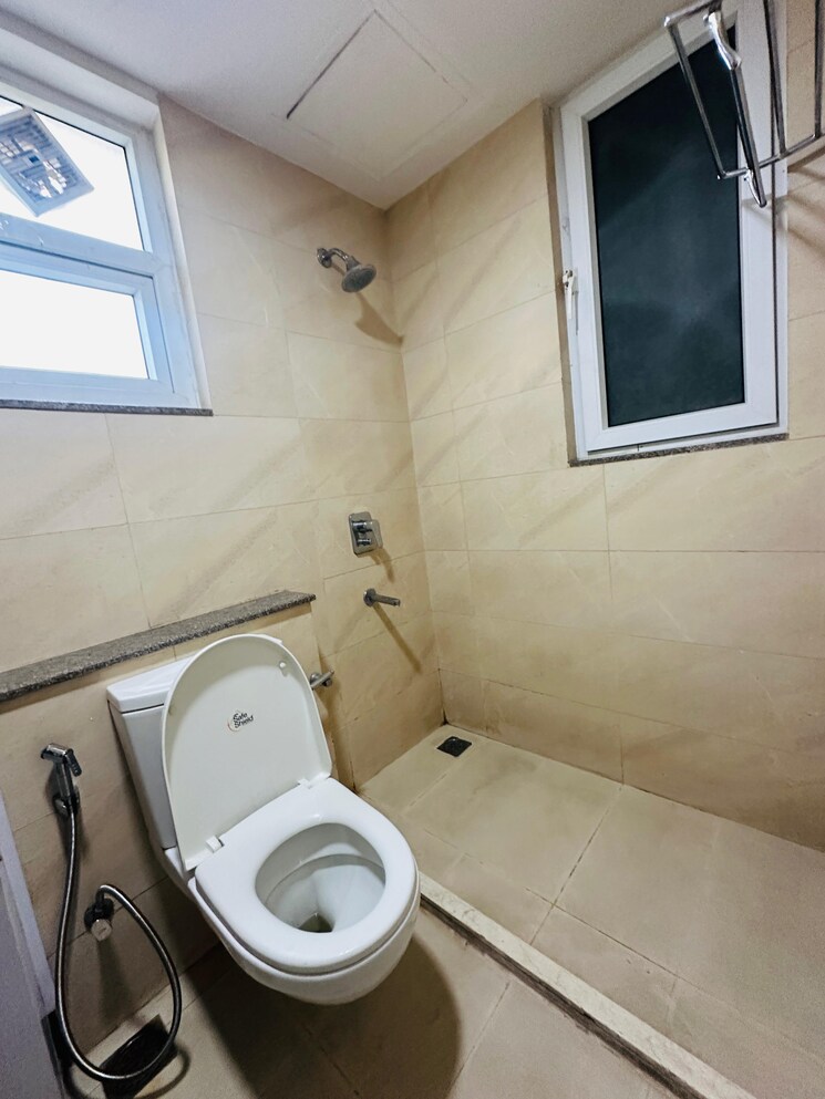 Bathroom, puri-anand-villas-phase-ii 3 Bedroom 1940 Sq.Ft. Apartment In Sector 81 Faridabad 9807497