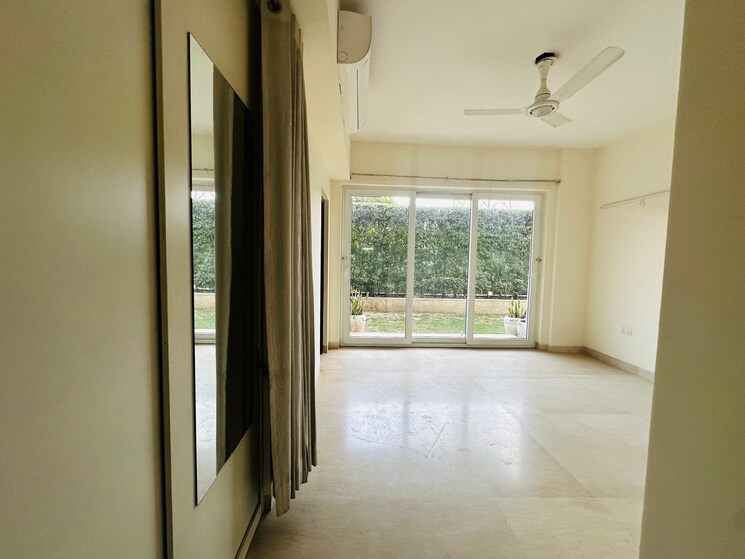 Room, puri-anand-villas-phase-ii 3 Bedroom 1940 Sq.Ft. Apartment In Sector 81 Faridabad 9807497