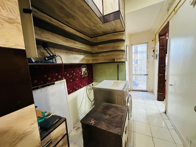 Kitchen, bptp-park-grandeura 3.5 Bedroom 2032 Sq.Ft. Apartment In Sector 82 Faridabad 9807527