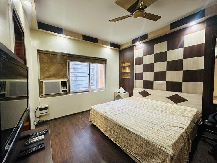 Bedroom, bptp-park-grandeura 3.5 Bedroom 2032 Sq.Ft. Apartment In Sector 82 Faridabad 9807527