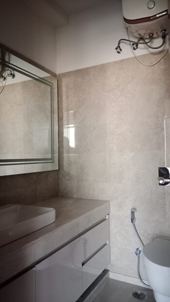 Emaar Emerald Floors Premier
