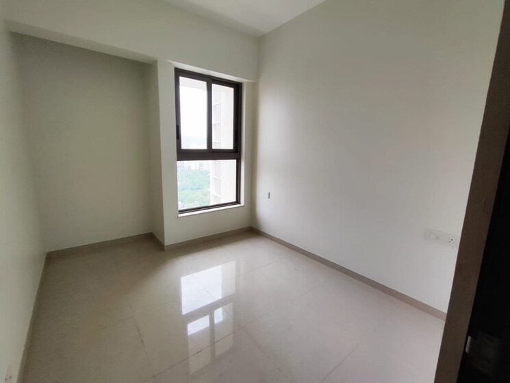 Room, kalpataru-paramount 2 Bedroom 527 Sq.Ft. Apartment In Kapur Bawdi Thane 9807542