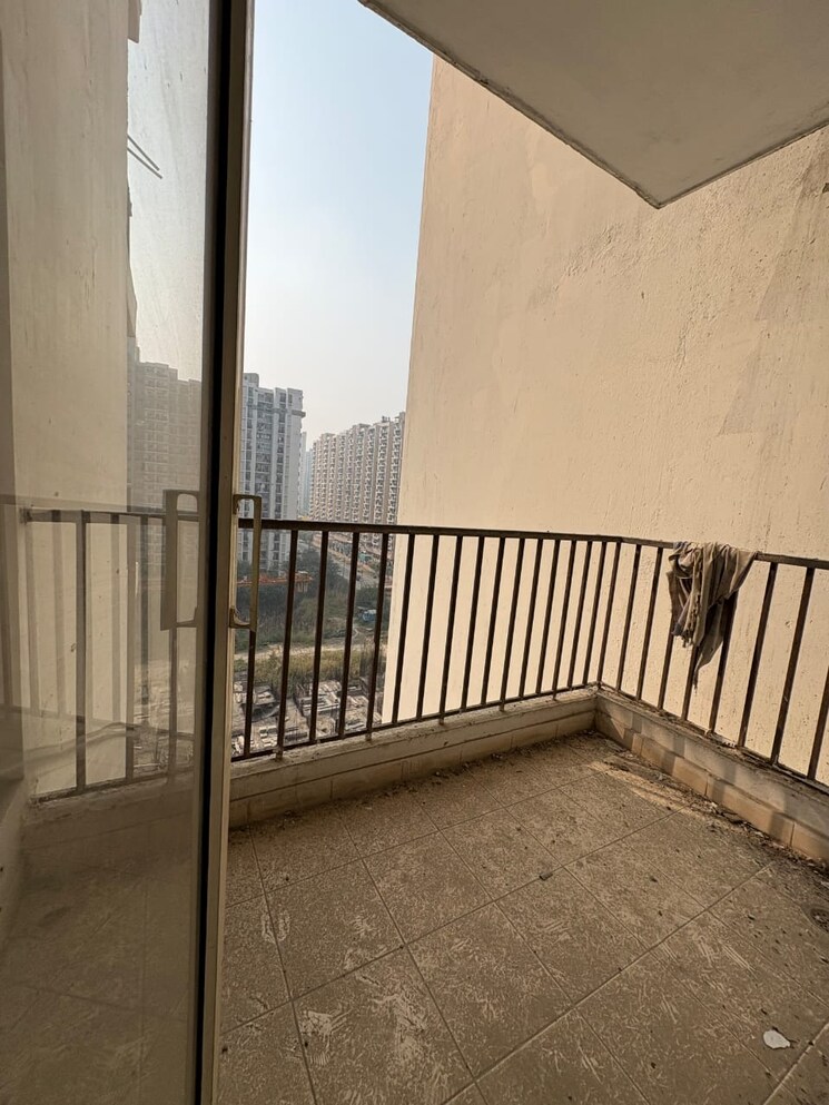 Balcony, panchsheel-greens-ii 2 Bedroom 1060 Sq.Ft. Apartment In Sector 16 Greater Noida Greater Noida 9807573