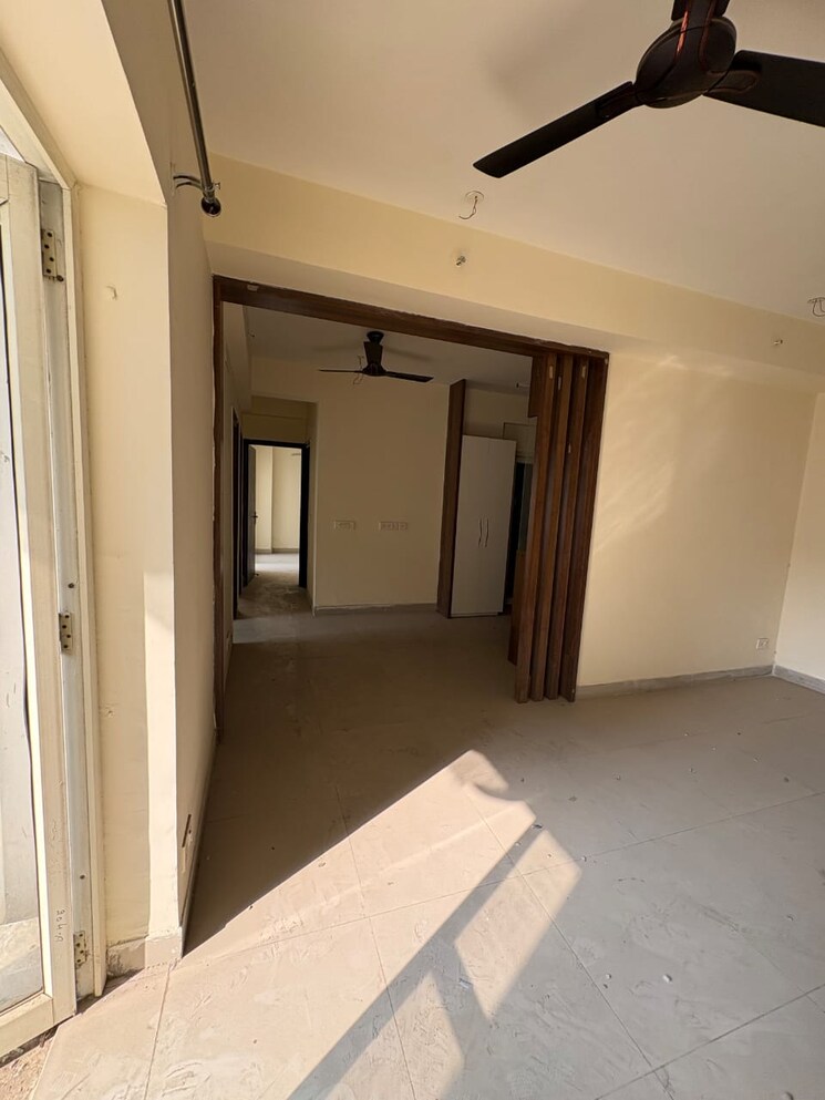 Room, panchsheel-greens-ii 2 Bedroom 1060 Sq.Ft. Apartment In Sector 16 Greater Noida Greater Noida 9807573