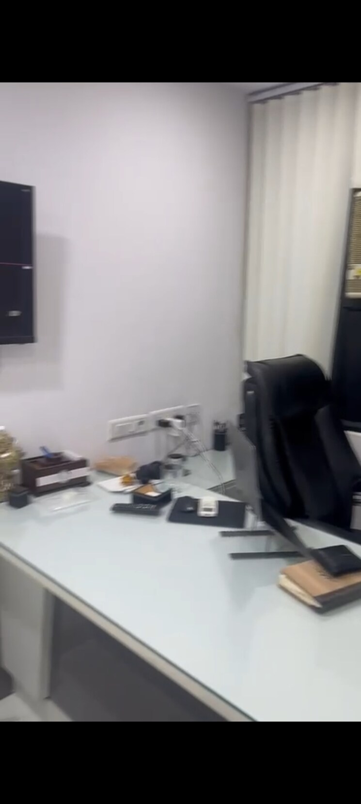 Floor Plan, netaji subhash place Commercial Office Space 450 Sq.Ft. In Netaji Subhash Place Delhi 9807610