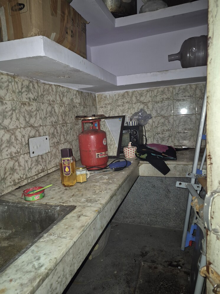 Master Bedroom, mayur vihar 1.5 Bedroom 380 Sq.Ft. Builder Floor In Mayur Vihar Delhi 9807692