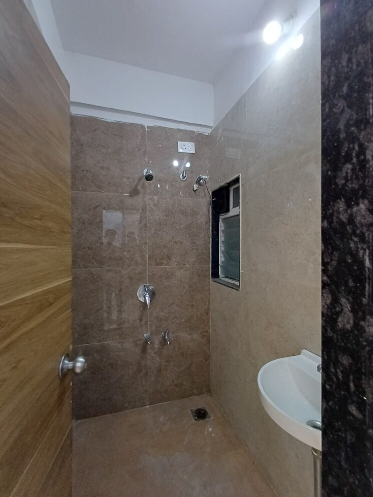 Bathroom, samrin-heritage 1 Bedroom 400 Sq.Ft. Apartment In Panch Pakhadi Thane 9807698