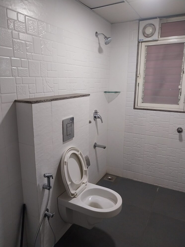 Bathroom, lajmoh-apartment 2 Bedroom 1826 Sq.Ft. Apartment In Baner Pune 9807951