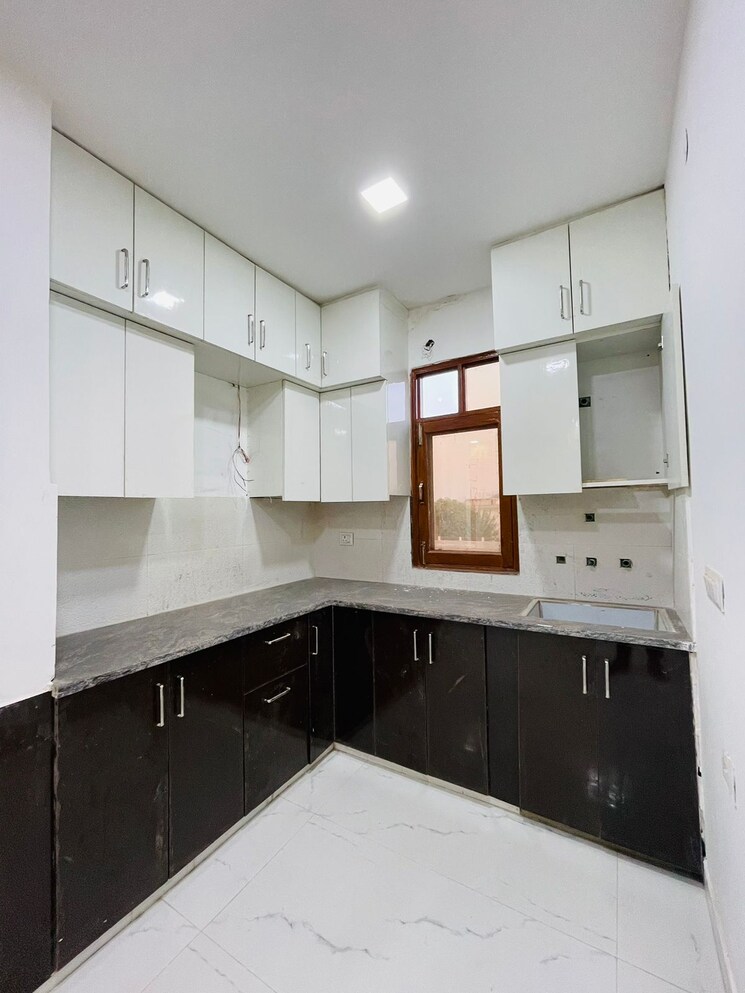 Kitchen, lucky-the-palm-valley 2 Bedroom 1050 Sq.Ft. Builder Floor In Sector 1 Greater Noida Greater Noida 9807983