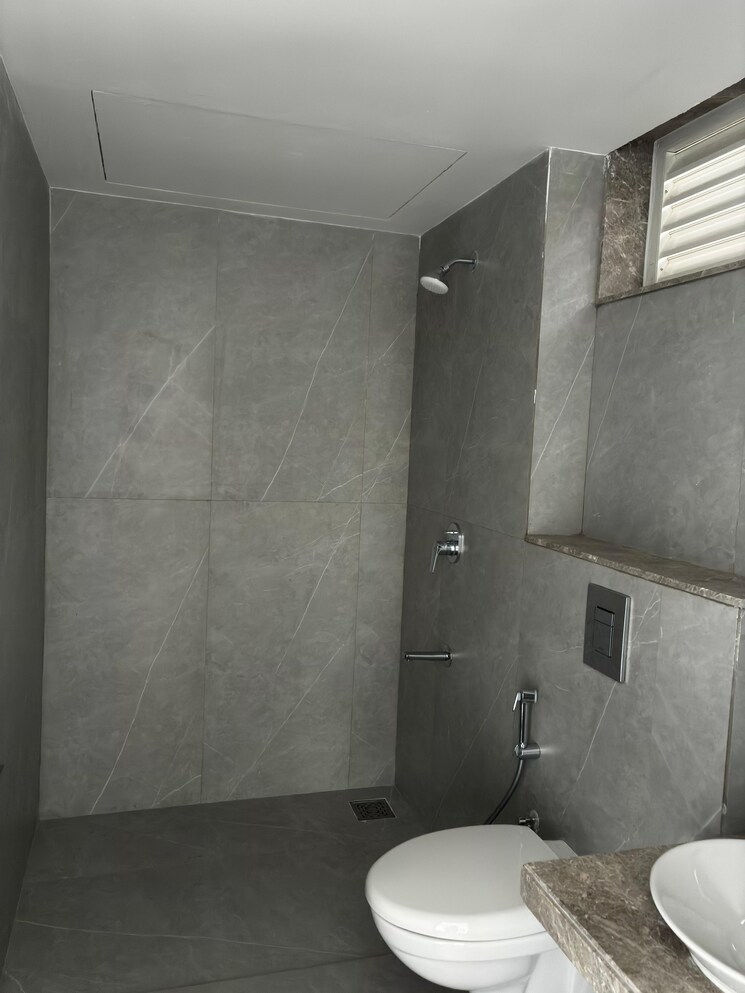 Bathroom, courtyard-by-narang-realty-and-the-wadhwa-group 3 Bedroom 1134 Sq.Ft. Apartment In Pokhran Road No Two Thane 9808045