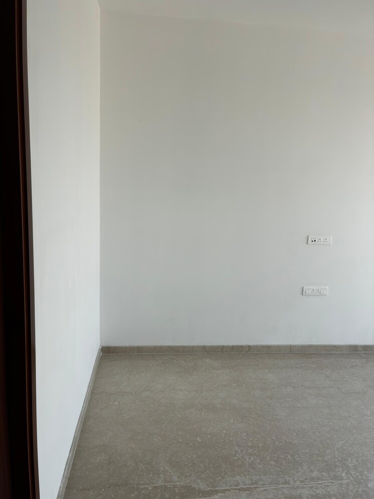 Room, courtyard-by-narang-realty-and-the-wadhwa-group 3 Bedroom 1134 Sq.Ft. Apartment In Pokhran Road No Two Thane 9808045