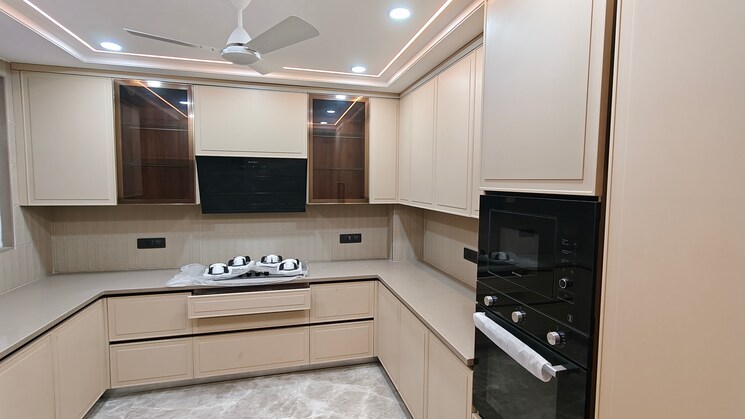Kitchen, panchsheel park 3 Bedroom 2700 Sq.Ft. Builder Floor In Panchsheel Park Delhi 9808158