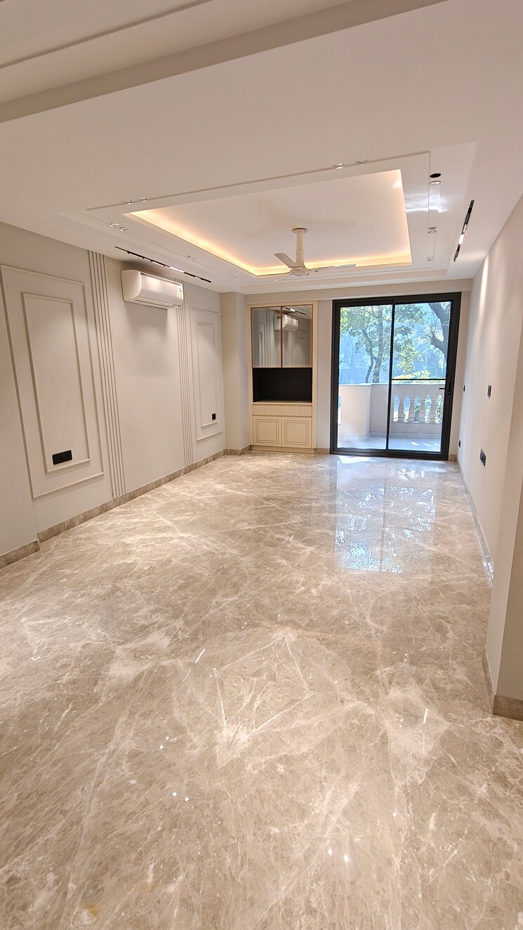 Room, panchsheel park 3 Bedroom 2700 Sq.Ft. Builder Floor In Panchsheel Park Delhi 9808158