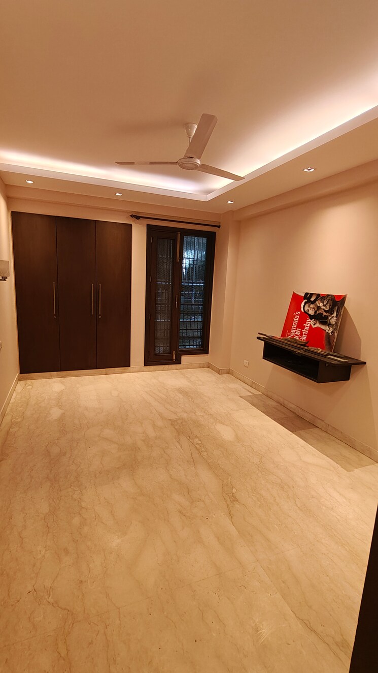 Room, panchsheel enclave 3 Bedroom 2500 Sq.Ft. Builder Floor In Panchsheel Enclave Delhi 9808189