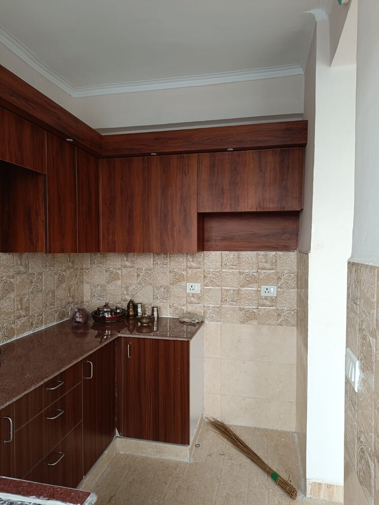 Kitchen, amrapali-centurian-park-phase-ii 3 Bedroom 1675 Sq.Ft. Apartment In Tech Zone 4 Greater Noida Greater Noida 9808188