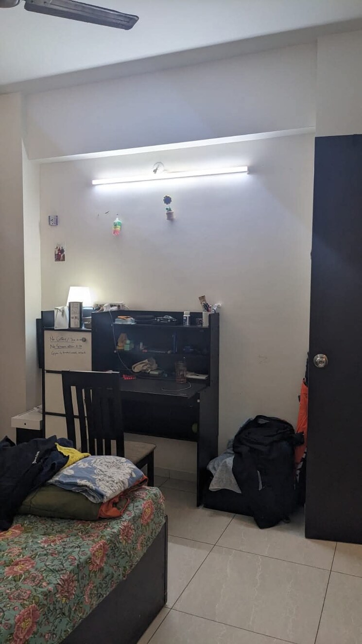 Room, andheri east Pg For Boys In Andheri East 9808192