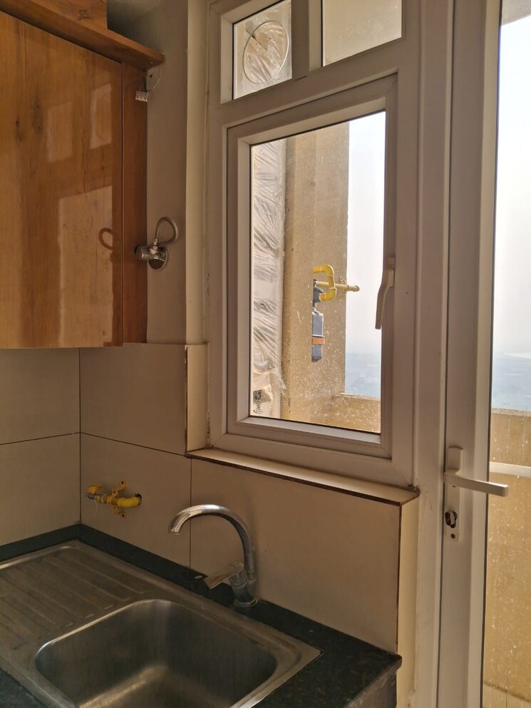 Bathroom, tata-eureka-park 2 Bedroom 1100 Sq.Ft. Apartment In Sector 150 Noida 9808214