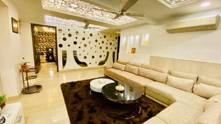 Team Area, greater kailash i 4 Bedroom 500 Sq.Yd. Builder Floor In Greater Kailash I Delhi 9808303