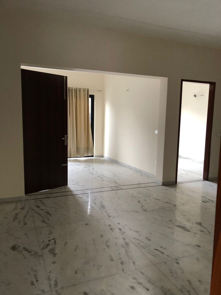 Room, north mullanpur 3 Bedroom 1800 Sq.Ft. Independent House In North Mullanpur Chandigarh 9808304