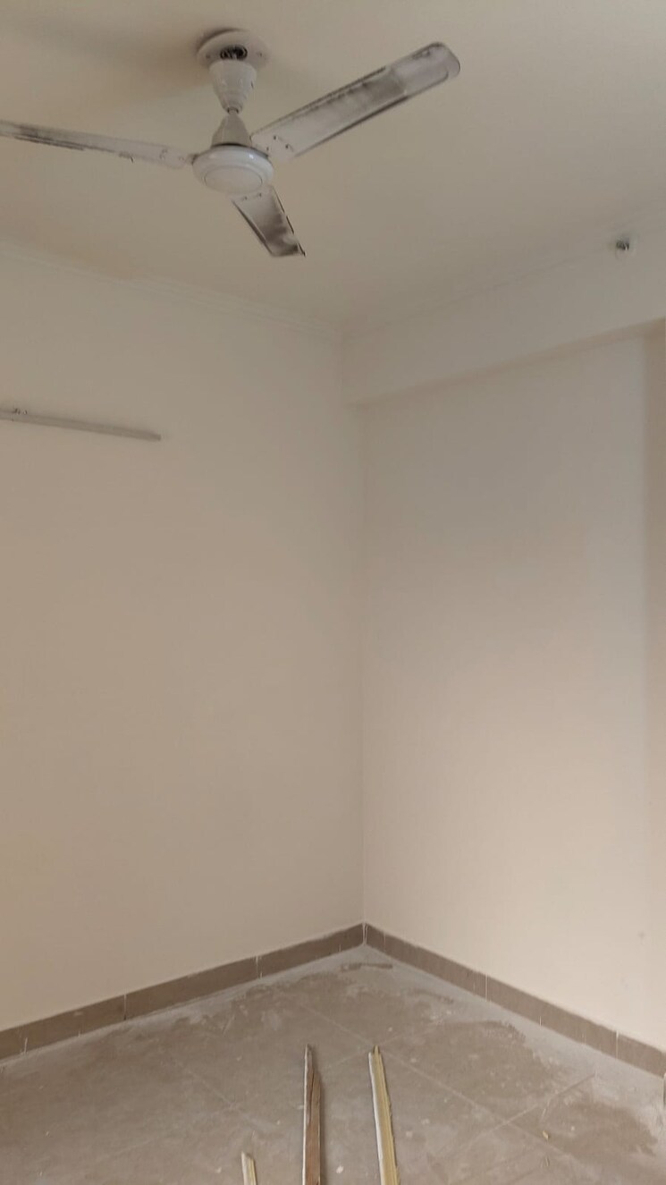 Cover Image, gaur-city-2-14th-avenue 2 Bedroom 955 Sq.Ft. Apartment In Sector 16c Greater Noida Greater Noida 9808321