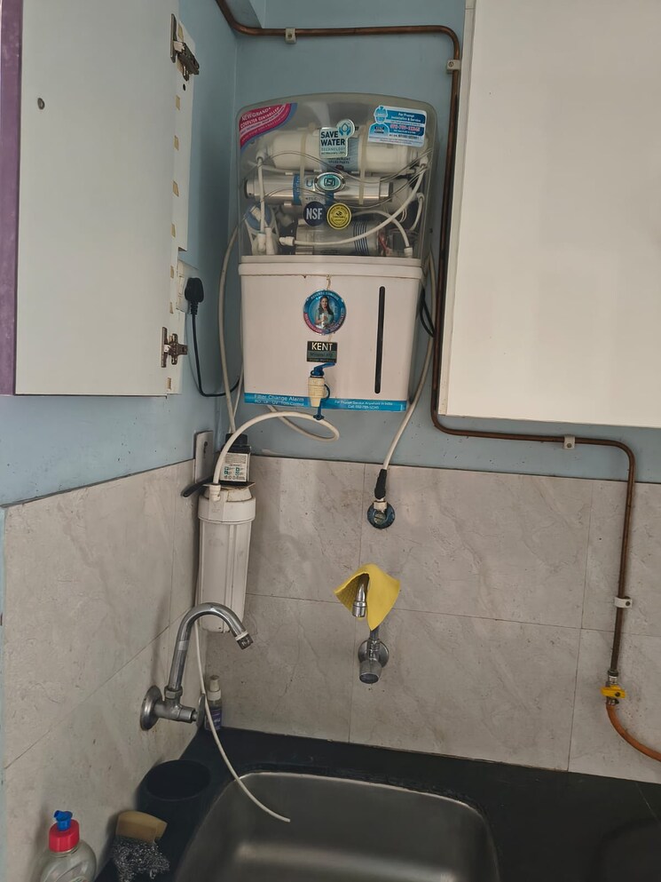 Bathroom, puranik-rumah-bali 1.5 Bedroom 500 Sq.Ft. Apartment In Ghodbunder Road Thane 9808582