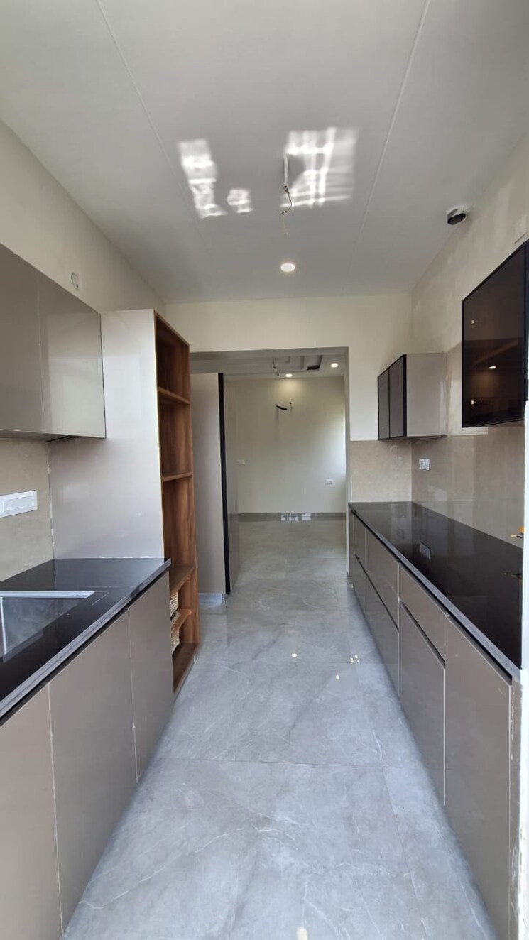 Kitchen, shri-northview-avenue 3 Bedroom 2200 Sq.Ft. Apartment In Dyalpur Zirakpur 9808593