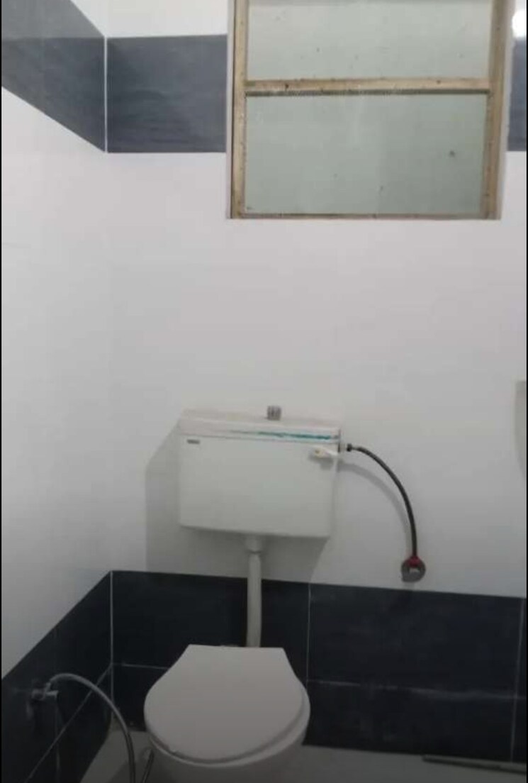 Bathroom, gomti nagar 3 Bedroom 1800 Sq.Ft. Apartment In Gomti Nagar Lucknow 9808720