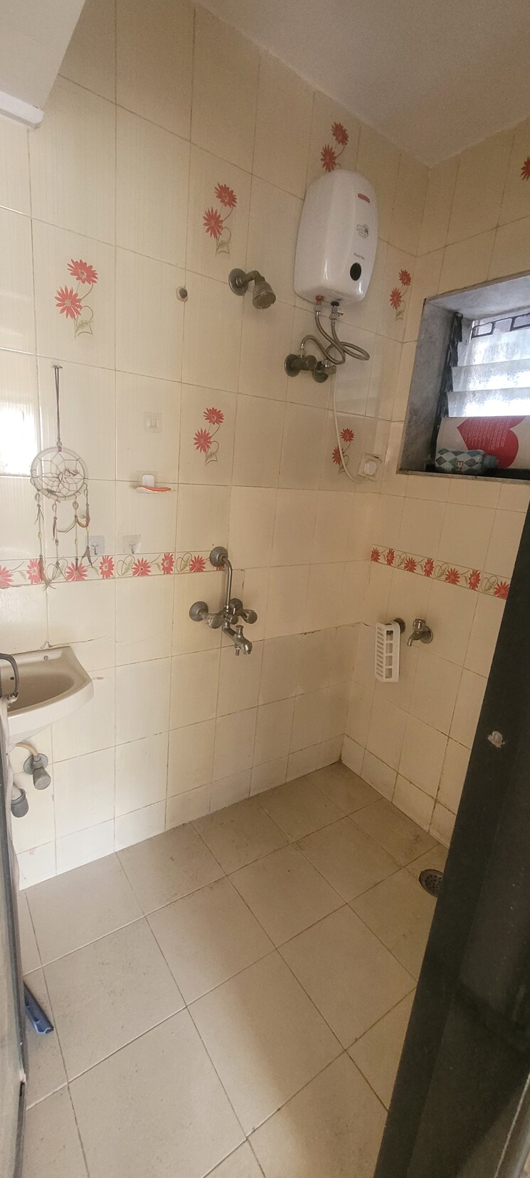 Bathroom, happy-valley 1 Bedroom 539 Sq.Ft. Apartment In Manpada Thane 9808845