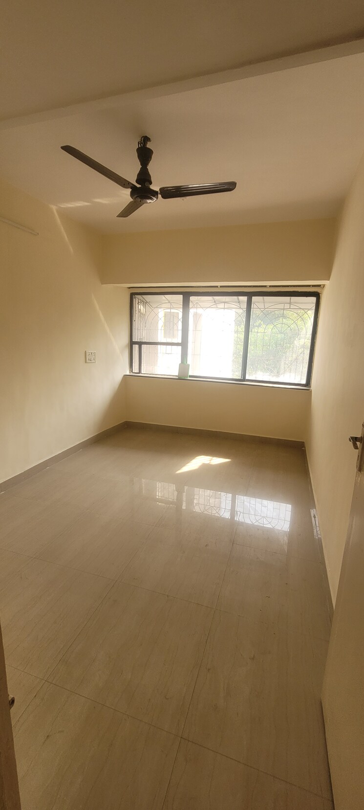 Room, happy-valley 1 Bedroom 539 Sq.Ft. Apartment In Manpada Thane 9808845