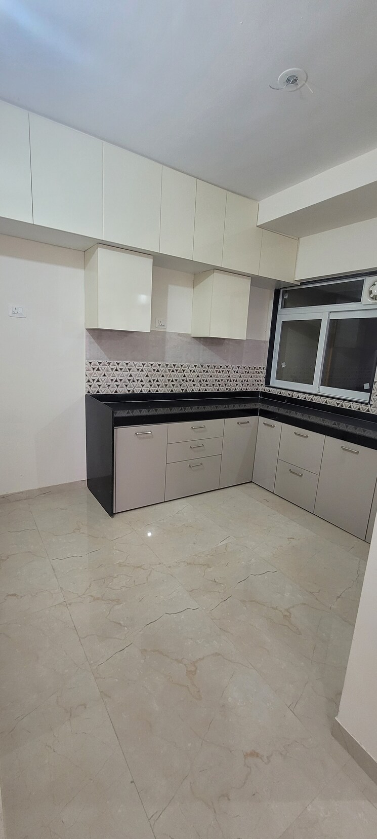 Kitchen, mahavir-square 2 Bedroom 794 Sq.Ft. Apartment In Manpada Thane 9808884