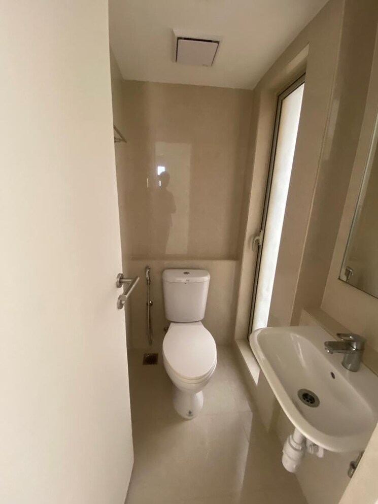 Bathroom, hiranandani-obelia-the-walk 2 Bedroom 535 Sq.Ft. Apartment In Ghodbunder Road Thane 9809067