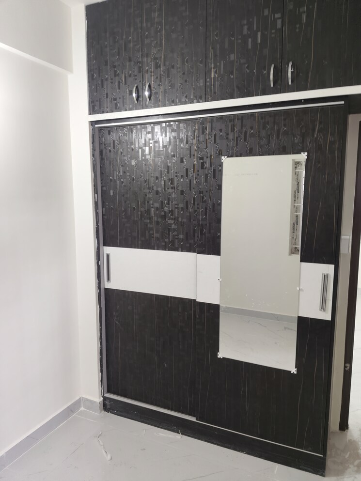 Bathroom, sri-sai-residency-kadubeesanahalli 1 Bedroom 600 Sq.Ft. Apartment In Kadubeesanahalli Bangalore 9809069