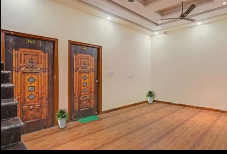 Room, butler colony 3 Bedroom 1950 Sq.Ft. Apartment In Butler Colony Lucknow 9809079