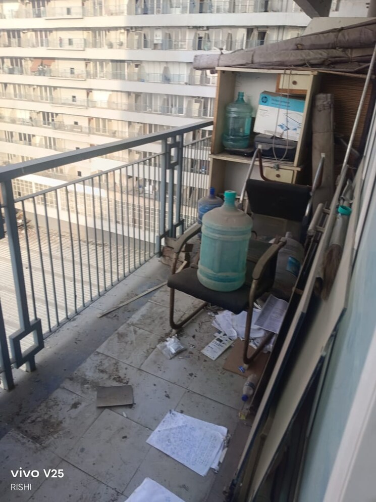 Floor Plan, gaur-city-mall Commercial Office Space 1500 Sq.Ft. In Sector 4 Greater Noida Greater Noida 9809098