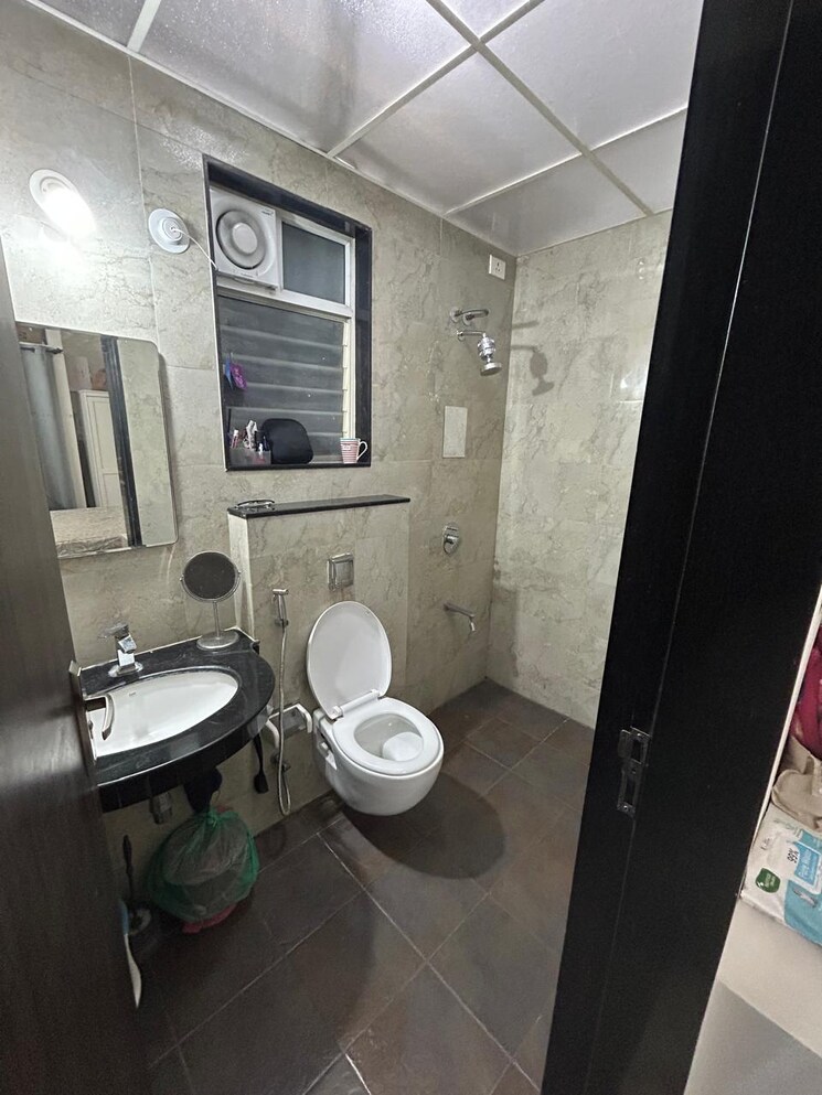 Bathroom, nyati-elysia 2 Bedroom 990 Sq.Ft. Apartment In Kharadi Pune 9809124