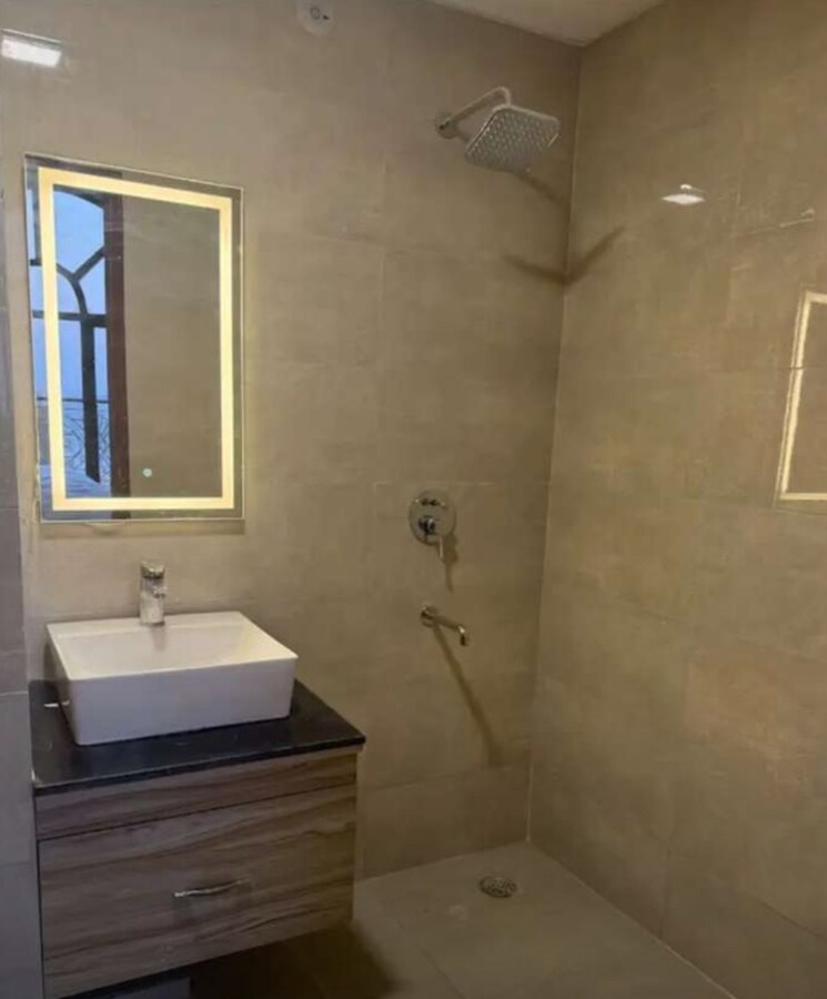 Bathroom, gomti nagar 3 Bedroom 1860 Sq.Ft. Apartment In Gomti Nagar Lucknow 9809153